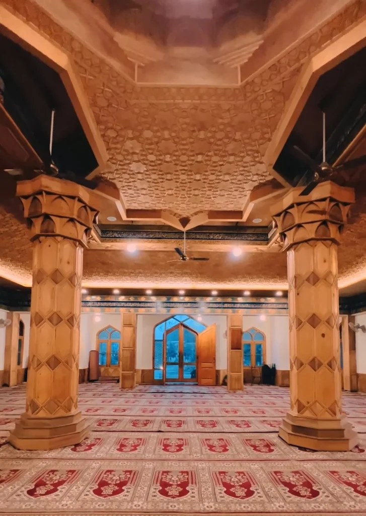 Masjid Bilal, Nr. Bund
